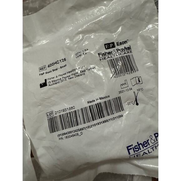 Fisher & Paykel 400HC126 F&P Eson Nasal Seal Cushion Small- Lot of 6- New - Picture 5 of 6